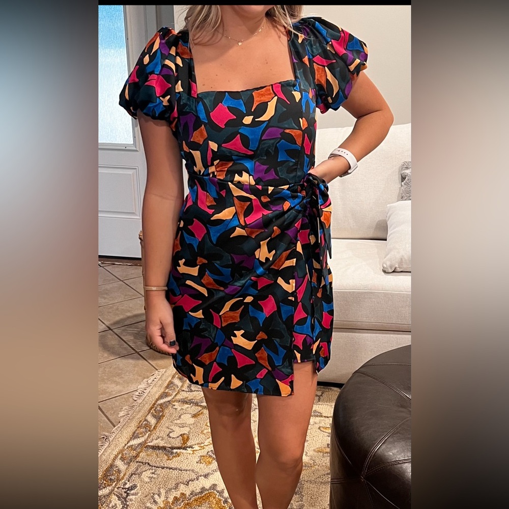 SHOW ME YOUR MUMU DRESS worn only once. perfect condition